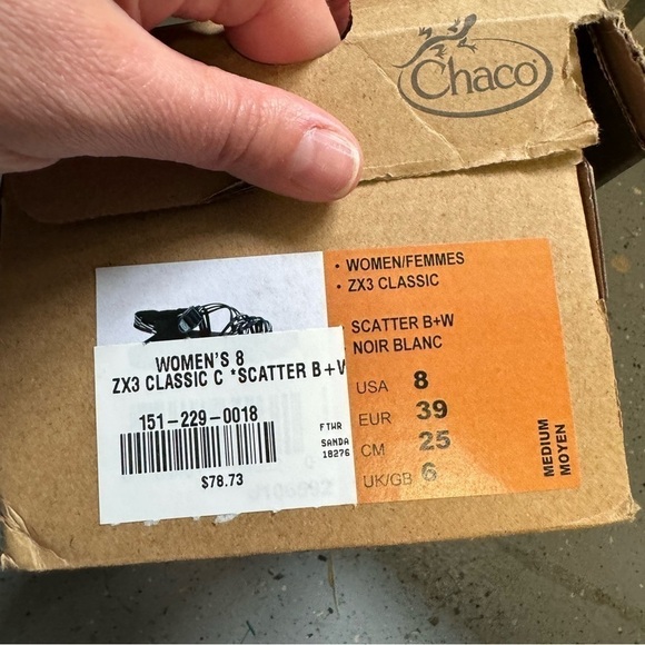 Chaco ZX3 Classic Scatter Black white strappy Sandals - Picture 7 of 7